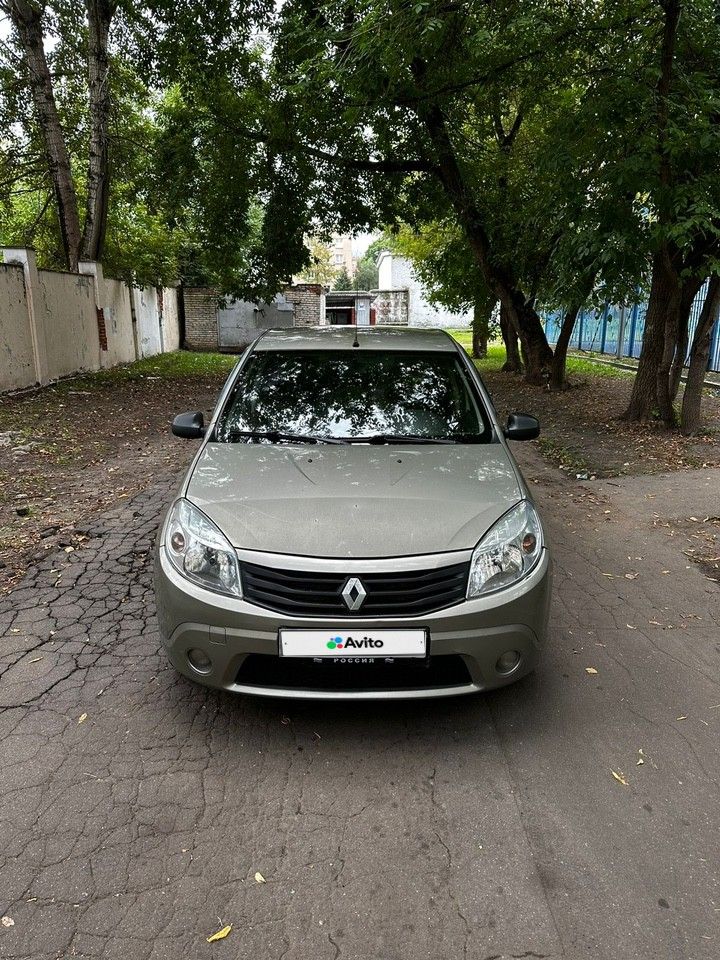Renault Sandero: фото владельца