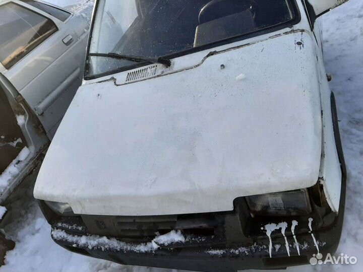 Капот Ока цвет белый