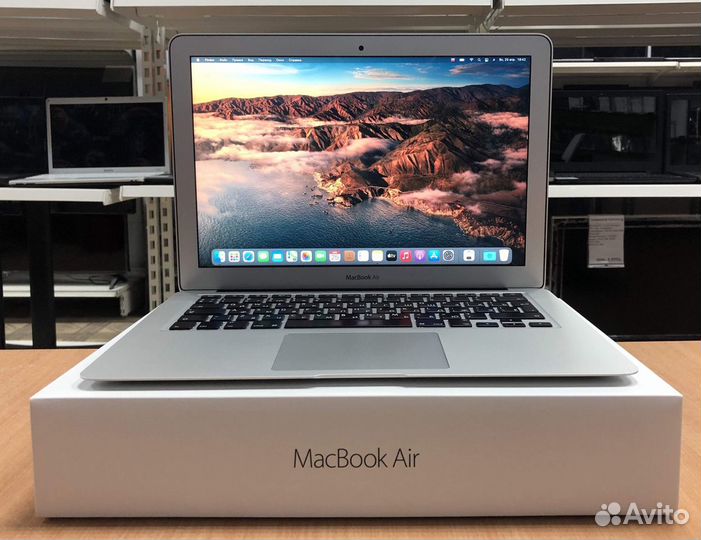 AppleBok Air 2017/i5/8GB/Intel Hd/128GB SSD/13.3