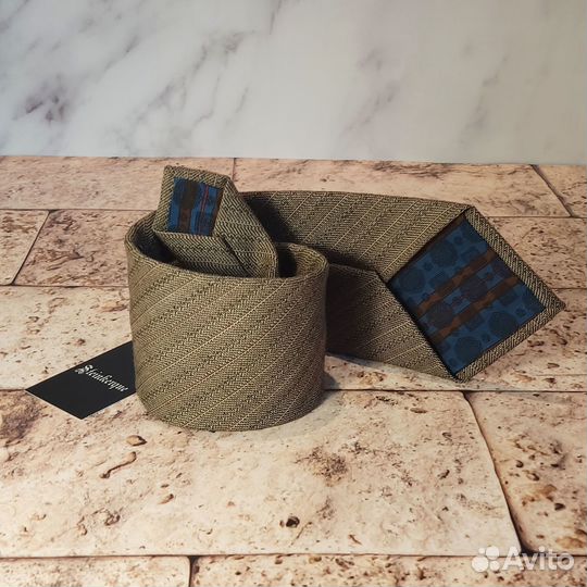 Новый галстук из итальянской шерсти и шелка ар.014