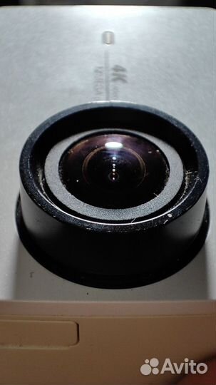 Экшн камера yi4k