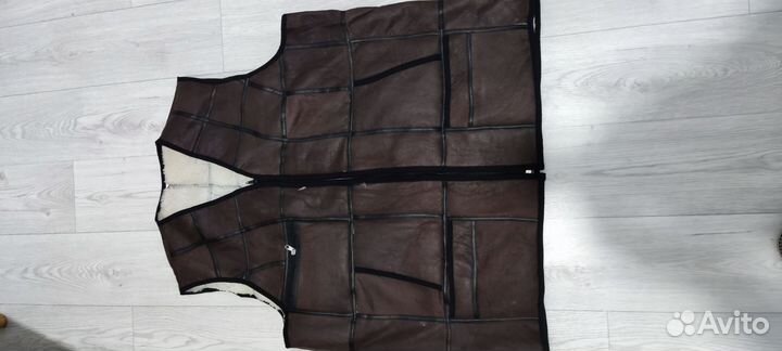 Жилет меховой безрукавка