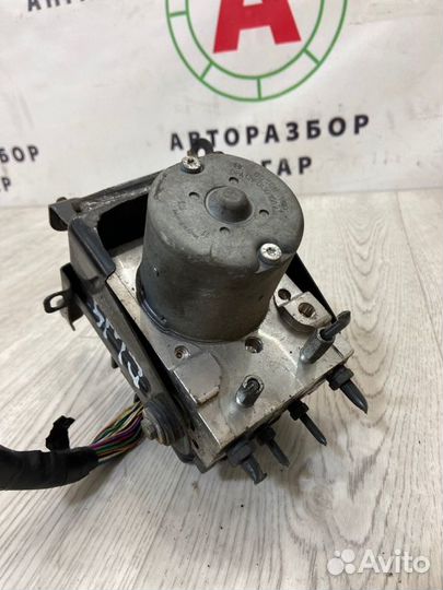 Блок абс Toyota Avensis T25 1zzfe 2008