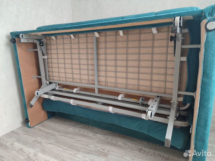 Диван прямой раскладной бу