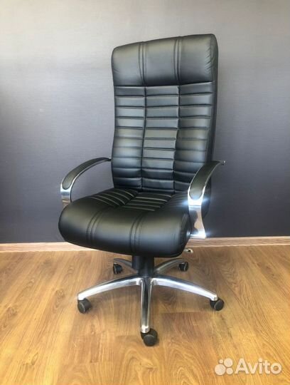Офисное кресло. Гарантия 1 год
