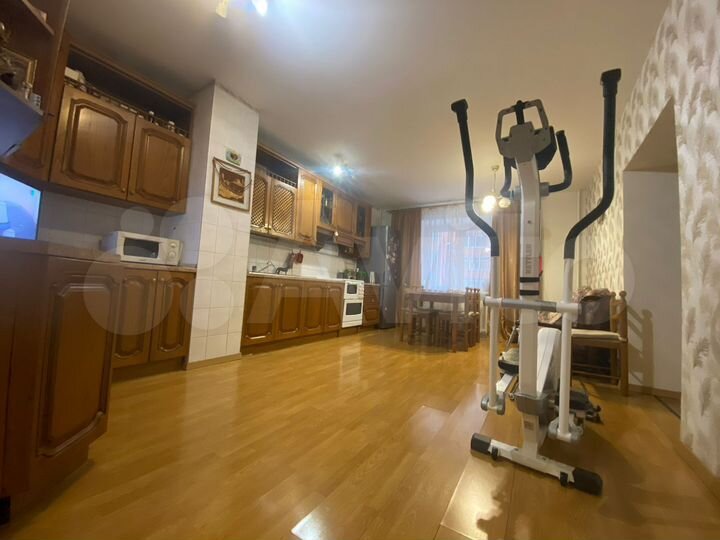 3-к. квартира, 125 м², 6/16 эт.