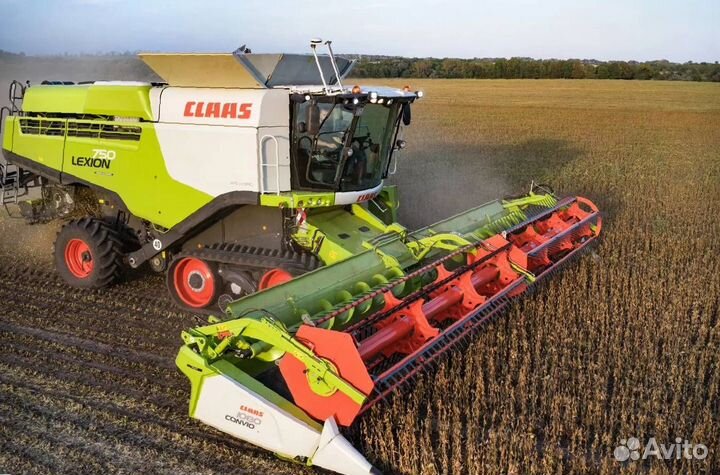 На разборке сельхозтехника Claas