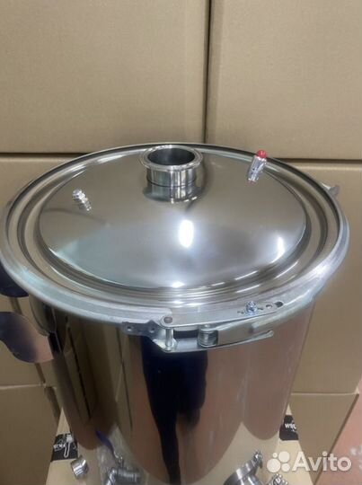 Куб кастрюльного типа 36 литров с врезкой под тэн