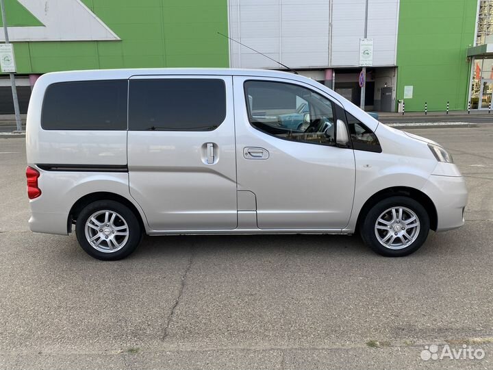 Nissan NV200 1.6 AT, 2011, 277 000 км