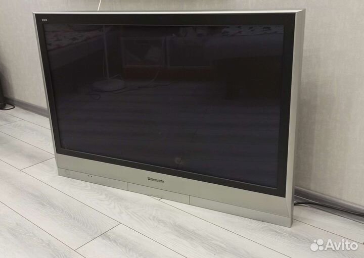Плазменный телевизор Panasonic 42