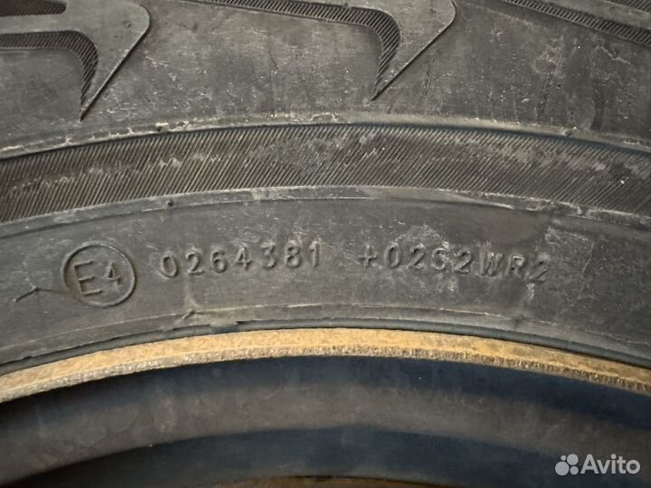 Зимние колеса Б/У Nokian 215/60R16