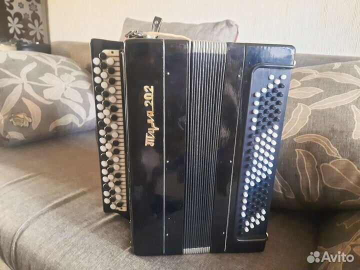 Баян Тула 202