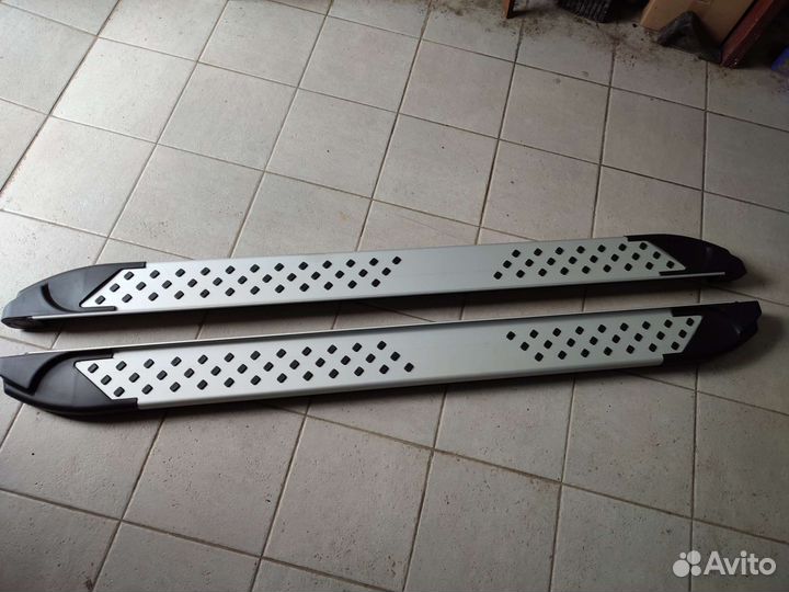 Комплект порогов Santa Fe 2018