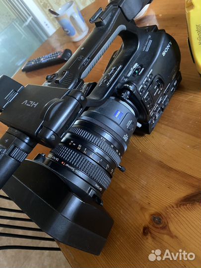 Sony HDR-FX1E, Sony Z7