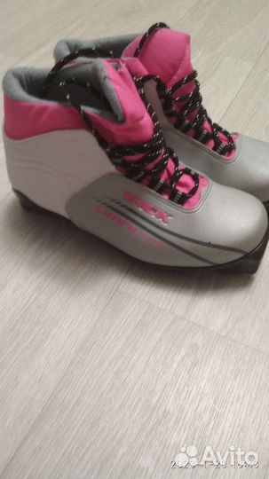 Лыжные ботинки мало,б/у