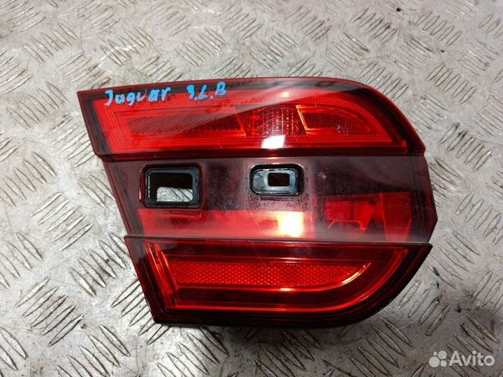Фонарь внутренний задний левый Jaguar Xf CC9