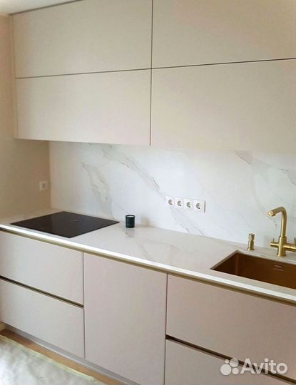 Кухонный гарнитур угловой