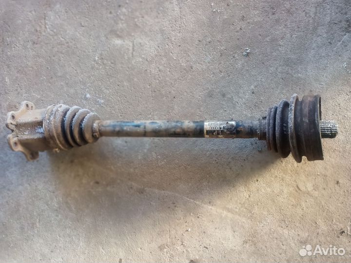 Привод передний левый Audi A8 D3 3.2 BPK 2006