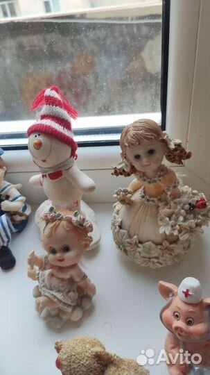 Фигурки и статуэтки