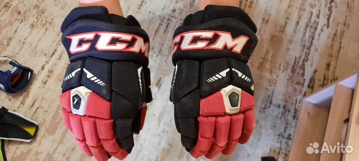 Краги хоккейные