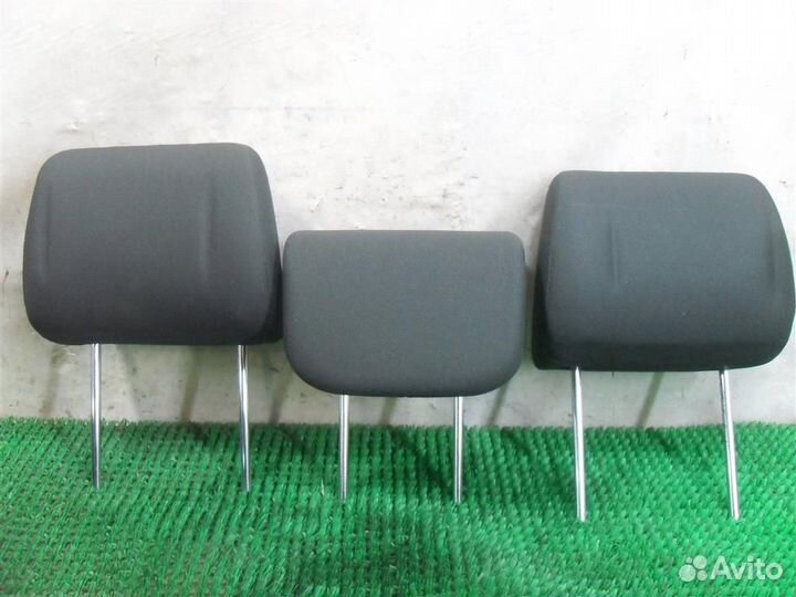 Подголовники задние Toyota Corolla Verso R1 2004