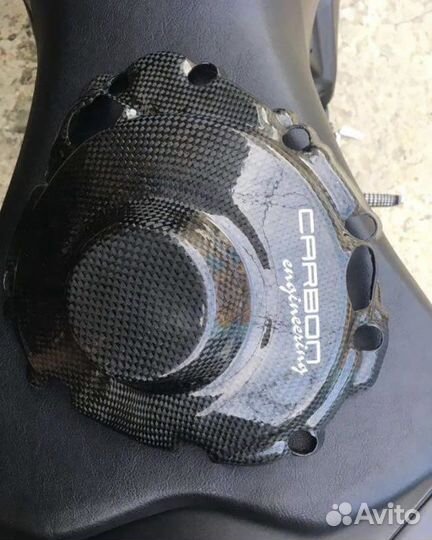 Карбоновая крышка Suzuki gsxr K7-8