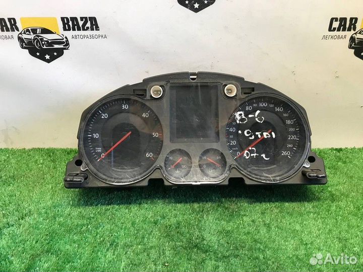 Панель приборов Volkswagen Passat