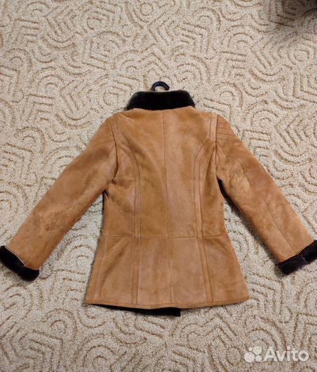 Дубленка женская натуральная 44