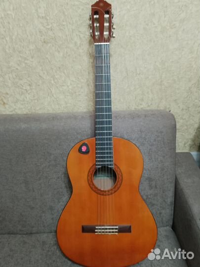 Гитара Yamaha c40