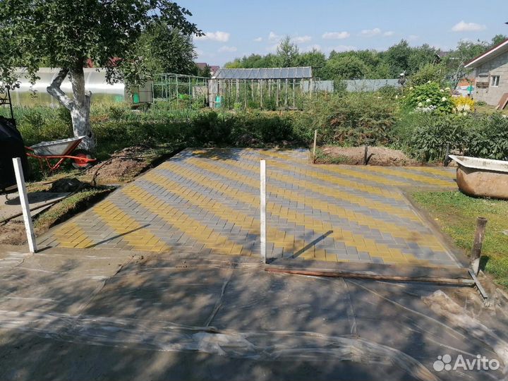 Укладка тротуарной плитки брусчатки бордюров