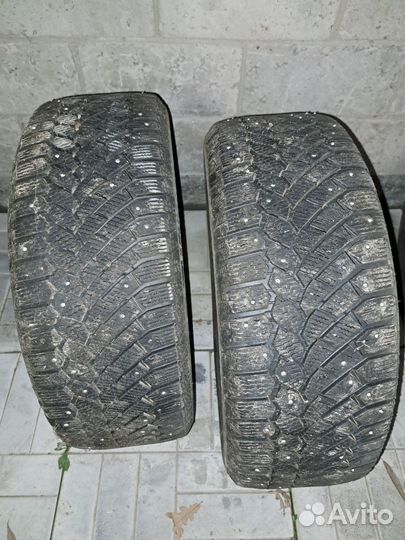 Gislaved Nord Frost 200 215/55 R17 98T