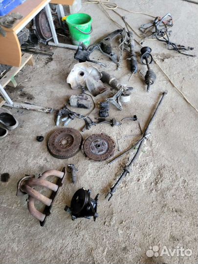 Выпускной коллектор на Вольво s40 97г