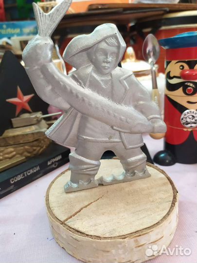 Статуэтки фигурки фарфор цветное стекло СССР