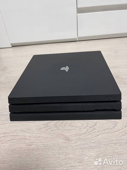 Sony PlayStation 4 pro 1 tb