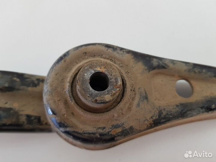 Опора двигателя задняя нижняя (Skoda Octavia)