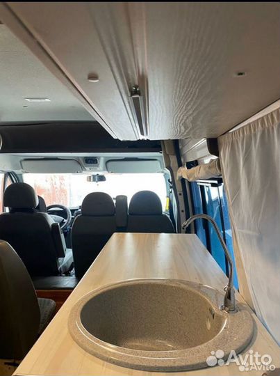 Кастенваген Ford Transit, 2011