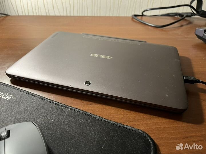 Asus T100HA