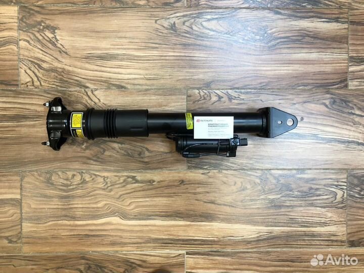 Задний амортизатор на Mercedes-benz ML A1663201930