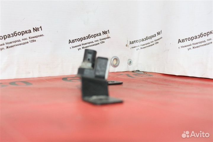 Датчик ускорения правый Mercedes-Benz C-Class W204