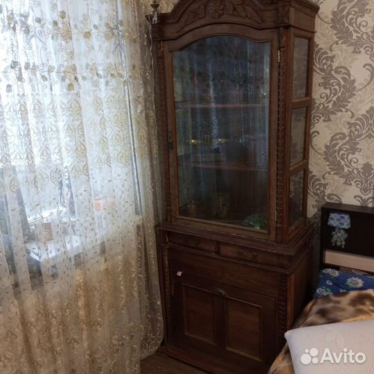 Буфет горка 19 века в хорошем состоянии