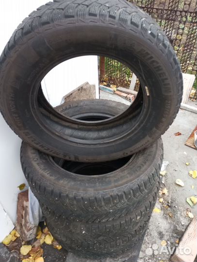 Зимние шины 215 65 16