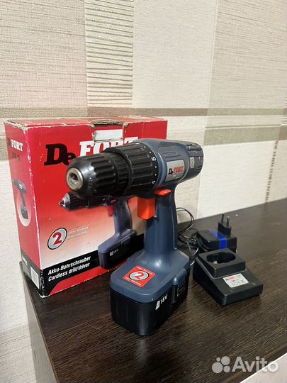 Аккумуляторная дрель шуруповерт defort