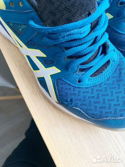 Кроссовки asics