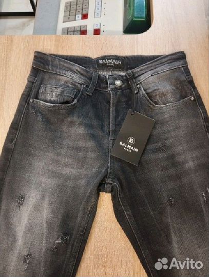 Джинсы Balmain