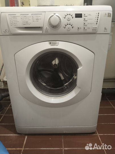 Продаю стиральную машинку Hotpoint на 5 кг