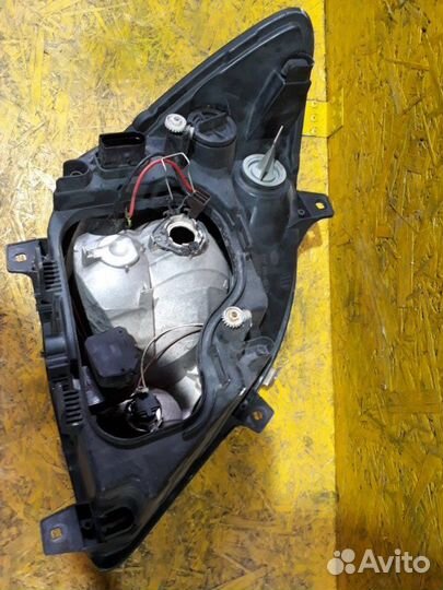 Фара левая Mercedes Sprinter W906 2.2 OM646 2007