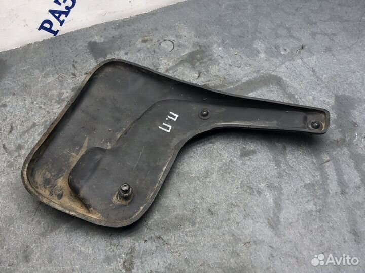 Передний правый cobalt брызговик