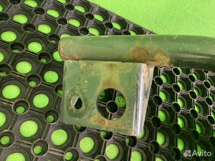 Кронштейн крепления крыла mercedes-benz actros MP III