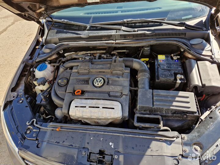 В разборе Volkswagen Jetta 6