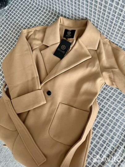 Новое демисезонное пальто L(44-46)